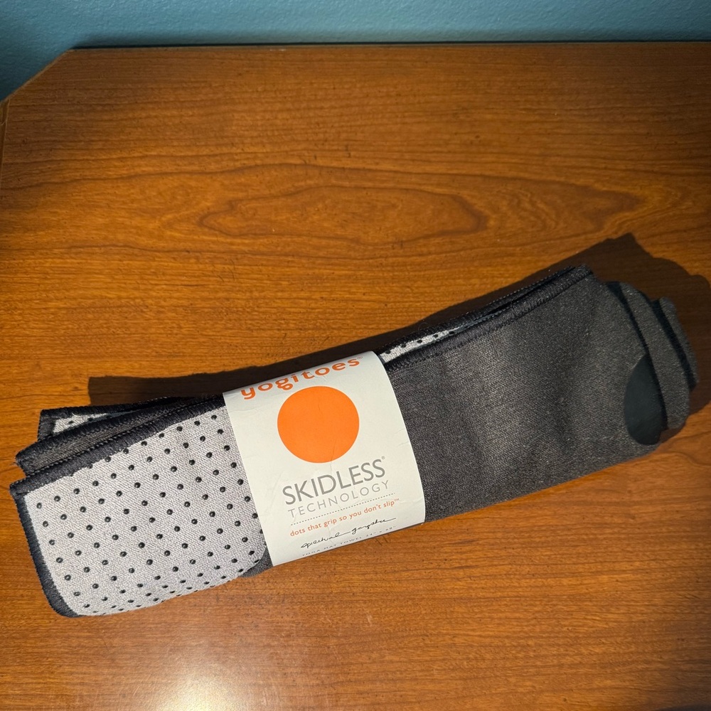 SPIRITUAL GANGSTER x MANDUKA YOGI TOES hot yoga mat gripping towel ONE SIZE - Picture 2 of 4